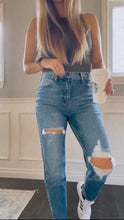 Load image into Gallery viewer, Tamara Mom Jeans
