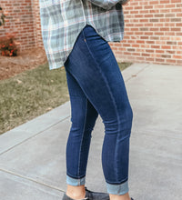 Load image into Gallery viewer, Harper Cello Jeans
